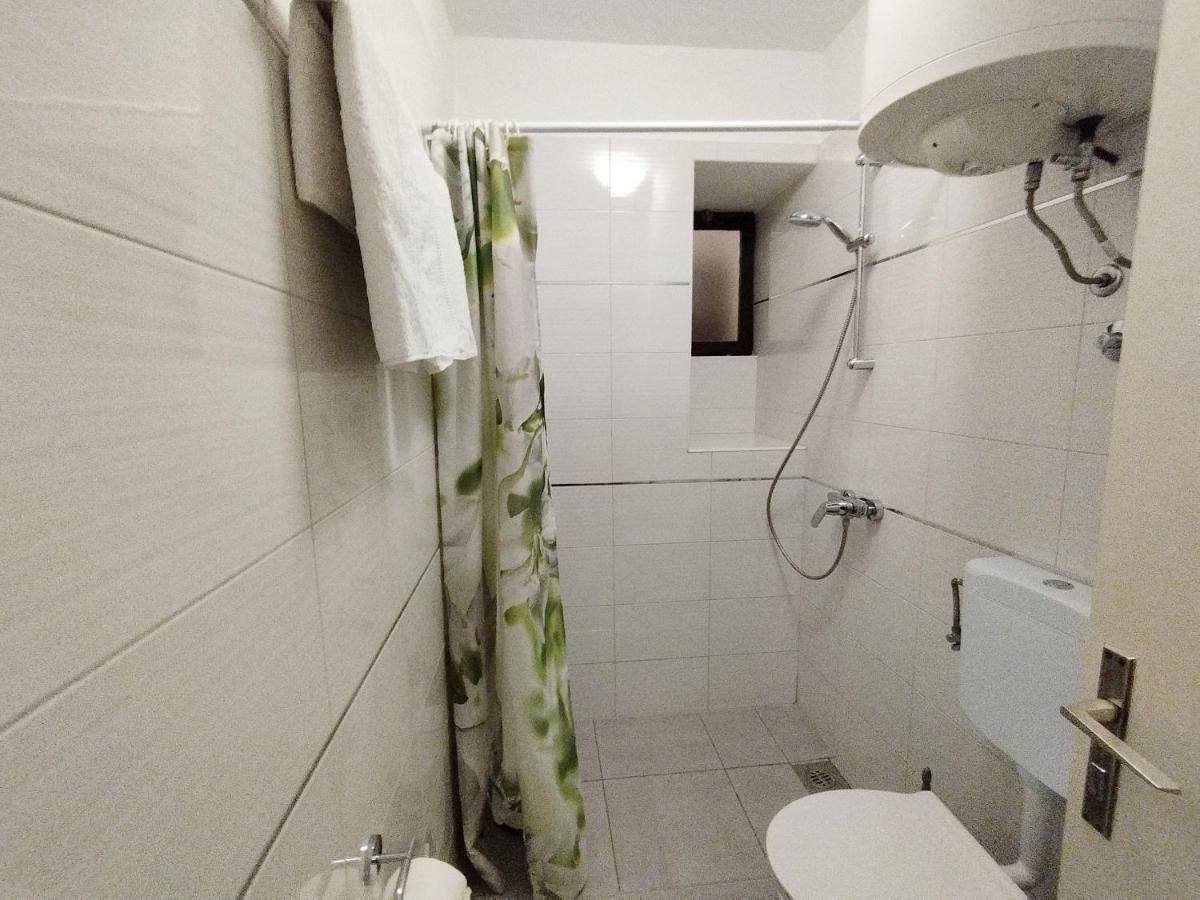 Apartment Ane ดรามัลย์ ภายนอก รูปภาพ