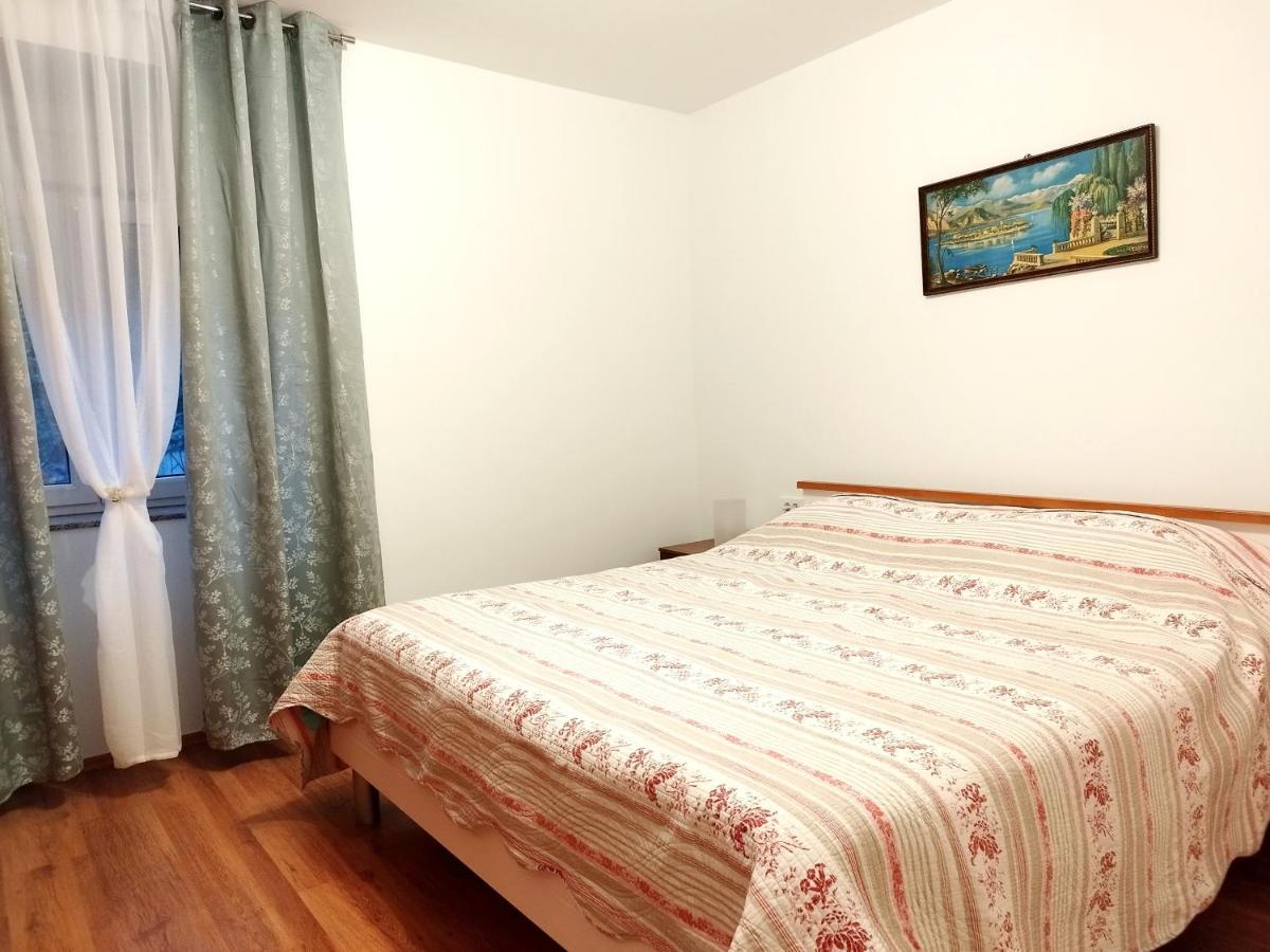 Apartment Ane ดรามัลย์ ภายนอก รูปภาพ