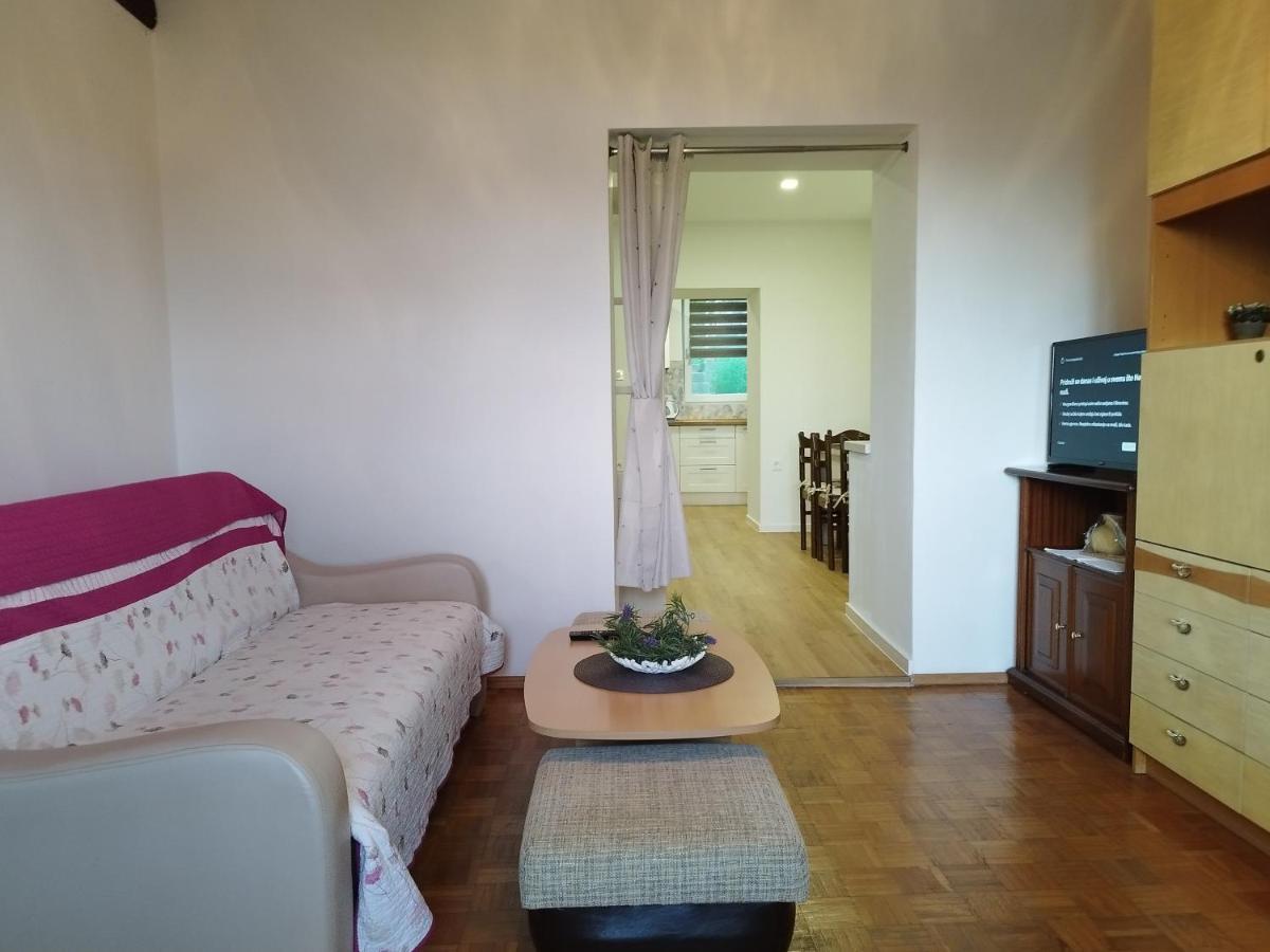 Apartment Ane ดรามัลย์ ภายนอก รูปภาพ