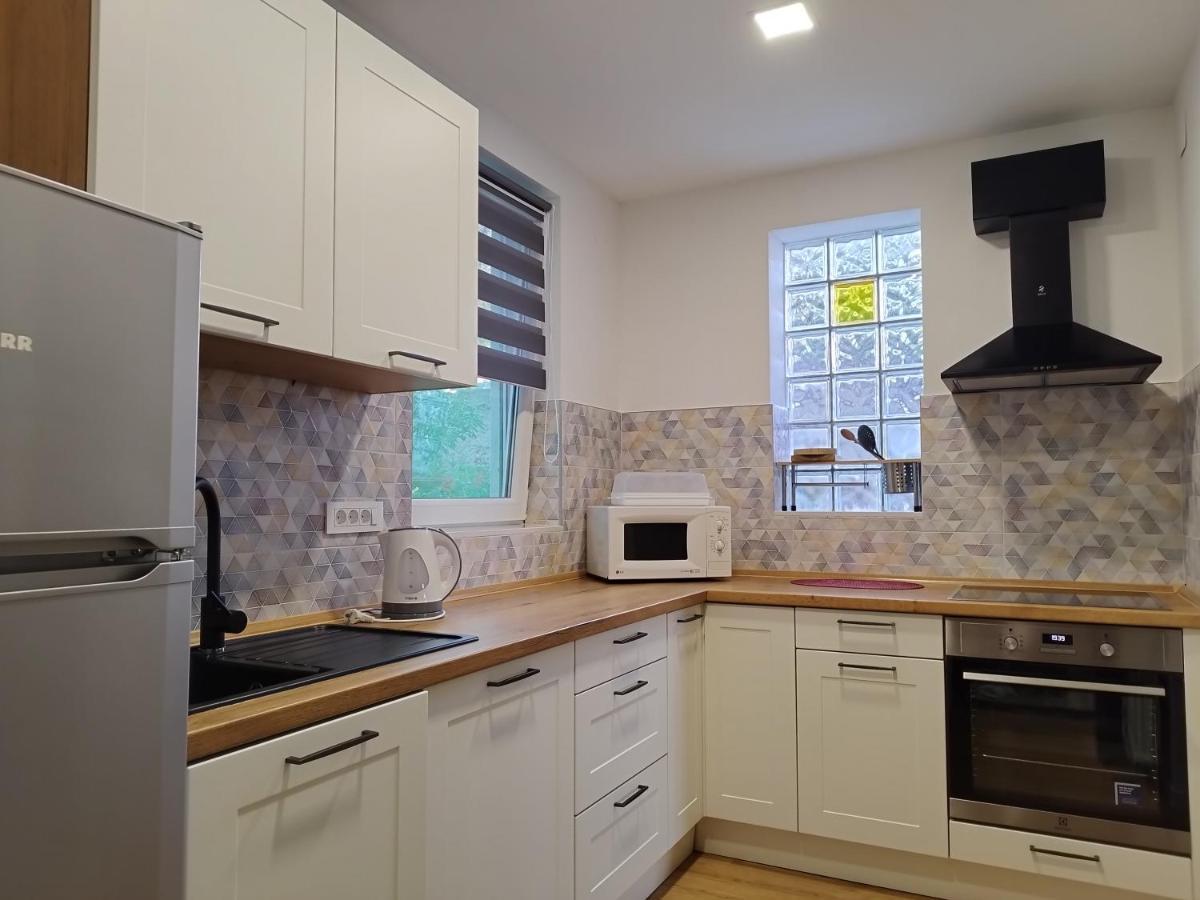 Apartment Ane ดรามัลย์ ภายนอก รูปภาพ