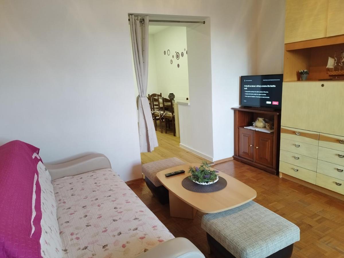 Apartment Ane ดรามัลย์ ภายนอก รูปภาพ